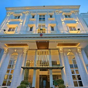 *** Hotel Livaana India