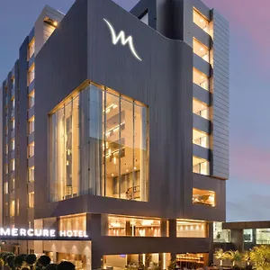 **** Hotel Mercure Tribune Chowk India